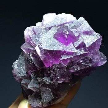 Fluorit dunkel violett